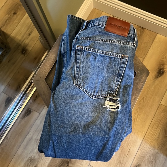 Lucky Brand, distressed jeans, size 2 - Picture 5 of 9